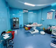 Sang nhương mặt bằng có đầy đủ pccc Trang thiet bị Quận 10