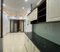 🏡 NHÀ BÁT KHỐI – LONG BIÊN
34m² – 5 tầng – ở ngay – giá tốt