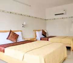 GIẢM MẠNH 2TY CHO CĂN KHÁCH SẠN CÁCH BIỂN CHỈ 200M GẦN CHỢ KHU TRUNG TÂM PHÍA BẮC NHA TRANG