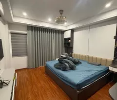 NHÀ MỚI 8 TẦNG- GA RA Ô TÔ -NGÕ THÔNG KINH DOANH Nguyễn Văn Cừ 45m2 X 17.5 Tỷ Long Biên Hà Nội.