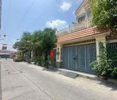 Cần Bán nhà 4 Tầng Trung tâm Quận 7, hẻm xe tải.