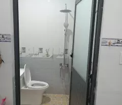 Bán nhà 1 trệt 2 lầu đường Nguyễn Tri Phương, LaGi giảm 60% 2.3 tỷ