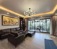 Bán nhà 6 tầng thang máy, phố Tây Sơn, Đống Đa, ô tô đỗ cửa, 44m, mặt tiền 5m, 14.8 tỷ
