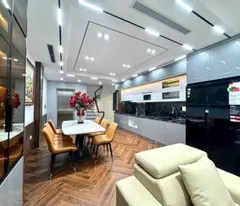 bán nhà Bồ Đề 60m, 6 tầng thang máy, ngõ ô tô, sát phố cổ