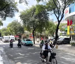 Bán nhà MT Bà Huyện Thanh Quan - giao Nguyễn Thị MInh Khai, 8,4x28m, 2 Tâng, 220 tỷ.