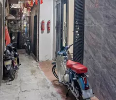 Bán nhà Tô Hoàng gần phố Huế, 5p lên Hồ Gươm, diện tích 20m2, 4 tầng, mặt tiền 4m