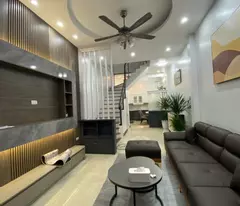 CĂN HIẾM KHU VỰC BỒ ĐỀ – 5 PN x 40m² × 5 tầng.
