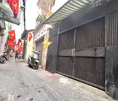 NHÀ BÁN Đ.TÔN ĐẢN- NGANG 3.5M- NHỈNH 4T- TRƯỚC NHÀ RỘNG 3M- GẦN Đ.SỐ VÀ TRƯỜNG ĐH NGUYỄN TẤT THÀNH.