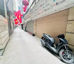 Bán Nhà Bạch Đằng 33.5m2. 5 tầng. mặt tiền 4.8m giá 12.5 tỷ Hai Bà Trưng Hà Nội