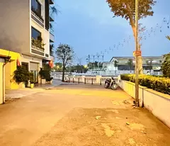 nhà đẹp, phân lô Lâm Hạ, ôtô tránh, gara 7 chỗ, thang máy, full nội thất