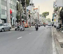 Bán nhà Mặt tiền Trần Phú, gần Lê Hồng Phong, 4x22m, 4 Tầng, 12 PN, Sổ A4, chỉ 17,9 tỷ.