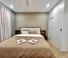 BÁN NHÀ NGÕ LIỄU GIAI 140M 9 TẦNG THANG MÁY DT 380 TRIỆU/ THÁNG GIÁ 92 TỶ 0336212066
