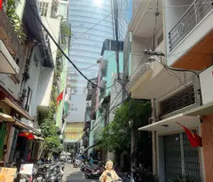 CHÍNH CHỦ CẦN BÁN NHÀ 3 MẶT TIỀN XE HƠI THÔNG ĐƯỜNG HÀM NGHI & HẢI TRIỀU & NGUYỄN HUỆ - VIEW TÒA