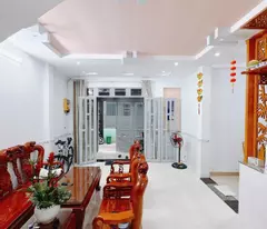 Nhà 3 tầng phường Khánh Hội, hẻm rộng thoáng, 59m2, giá 6,x tỷ