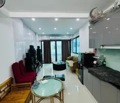 Nhỉnh 13t , 5 tầng thang máy,cách 1 nhà ra mặt phố Ngọc Lâm , cực hiếm nhà bán,dân xây Btct chắc