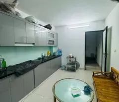 Nhỉnh 13t , 5 tầng thang máy,cách 1 nhà ra mặt phố Ngọc Lâm , cực hiếm nhà bán,dân xây Btct chắc