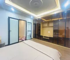 Bán nhà đẹp Việt Hưng- Ô tô- Gara- Thang Máy- 50m 6tầng 11,5 tỷ (TL)