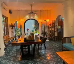 Bán nhà ngõ 279 Đội Cấn, Ba Đình – 180m², MT 12m, 3 tầng, giá 48 tỷ, phù hợp làm homestay