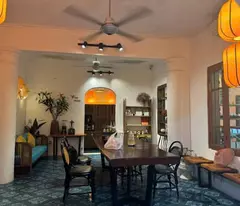 Bán nhà ngõ 279 Đội Cấn, Ba Đình – 180m², MT 12m, 3 tầng, giá 48 tỷ, phù hợp làm homestay