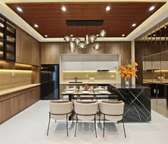 Nhà mới cạnh Phú Mỹ Hưng, nội thất sang chảnh, rộng 8m, giá hơn 8 tỷ