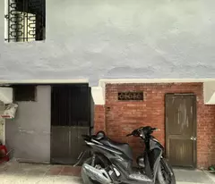 Cần cho thuê nhà nhỉ ở Quán Thánh