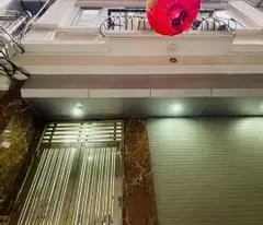 bán tòa CCMN xuân thủy 60m x7 tầng thang máy 18,9 tỷ 20m ra phố 11 phòng