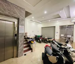 bán tòa CCMN xuân thủy 60m x7 tầng thang máy 18,9 tỷ 20m ra phố 11 phòng
