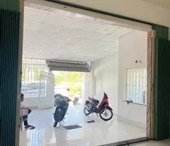 Bán nhà 183m2 hẻm Đinh Bộ Lĩnh, Tân Phước, LaGi giá mềm đường ô tô