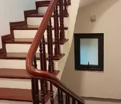 Bán nhà lĩnh nam 5 tầng dân xây lô góc ô tô tránh vào nhà kinh doanh hoàng mai