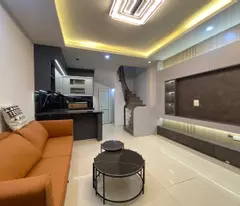 NHÀ ĐẸP NGỌC THỤY – FULL NỘI THẤT – Ô TÔ QUA CỔNG – DÒNG TIỀN CỰC TỐT