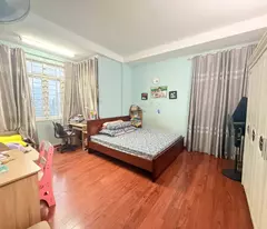 Bán nhà phố Cát Linh, Đống Đa, hai mặt tiền, ngõ ô tô, gần phố, 55m, 6 tầng, 19 tỷ.