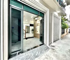 SIÊU SIÊU PHẨM 4 tầng tại  HỒ SEN thông Chợ hàng, Lê Chân. Xây Mới Tinh Phong cách Tân Cổ điển,