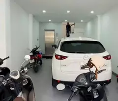 Cần bán nhà ngõ 24 Ngọc Lâm, 58m x 6T gara thang máy, kinh doanh nhỏ. ở luôn