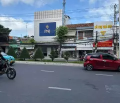 CHO THUÊ NHÀ NGUYÊN CĂN MẶT TIỀN ĐƯỜNG 2/4 – VĨNH HẢI, NHA TRANG