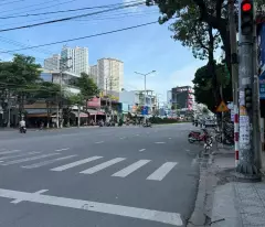 CHO THUÊ NHÀ NGUYÊN CĂN MẶT TIỀN ĐƯỜNG 2/4 – VĨNH HẢI, NHA TRANG