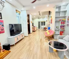 Nhà bán hẻm 6m Bạch Đằng, ngay Sân bay TSN, giao Hồng Hà, 6,1x18m, 4 Tầng, 24,5 tỷ.