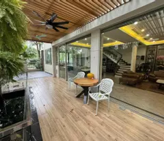 BÁN BIỆT THỰ CIPUTRA KHU C.DT 180M2, 4 TẦNG. Ở LUÔN. GẦN CÔNG VIÊN 65Ha.KĐT KIỂU MẪU Ở CỰC SƯỚNG