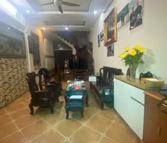 NGỌC LÂM – NHÀ NGÕ THÔNG – DIỆN TÍCH LỚN 90m² – 23.5 TỶ - VỊ TRÍ TRUNG TÂM – Ở LÂU DÀI – KHAI THÁC