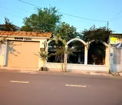 Nhà Cách Biển 100m Sẵn Mô Hình Kinh Dôanh Cafe Ngang rộng 13m Giá rẻ