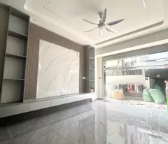 Bán nhà  đường Lã Xuân Oai, Tăng Nhơn Phú A,  Q.9, Thủ Đức, TP HCM. DT 52m2, 4PN. Giá  6.6 tỷ.