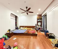 Bán nhà Phạm Tuấn Tài, Cầu Giấy, ô tô vào nhà, mặt tiền hơn 6m, kinh doanh, 48m, 16 tỷ