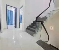 Bán Nhà Lạc Long Quân – 3 Tầng Kiên Cố – 53.7m² – Giá 4.8 Tỷ