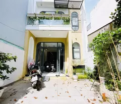 🔥NHÀ 2 TẦNG MỚI CỨNG-94M2 NGANG 6MÉT-SÂN ĐẬU Ô TÔ.
GIÁP TÂN BÌNH-NHỈNH 6 TỶ.