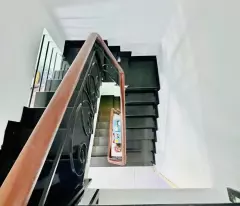 Quận 7 - Nhà đẹp - 74m2 - hẻm ô tô - Chính chủ 1 đời - 3 tầng - 9.8 Tỷ