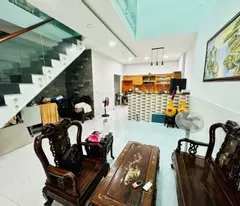 Bán nhà đường số 9, Hiệp Bình Chánh, Thủ Đức, TP HCM. DT 90m2, 3 tầng. Giá 9.25 tỷ.