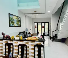 Bán nhà đường số 9, Hiệp Bình Chánh, Thủ Đức, TP HCM. DT 90m2, 3 tầng. Giá 9.25 tỷ.