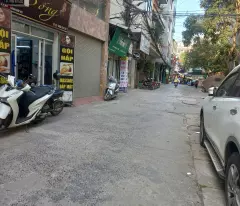 Cho thuê nhà phố Nguyễn Thị Định, Trung Hòa Nhân Chính 35tr/th