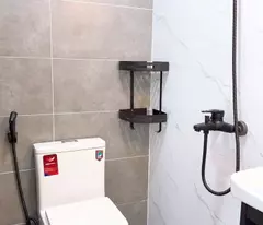 Nhà mới 2 tầng nở hậu L 6m hẻm thông đường Lê Hồng Phong P2Q5. Giá 7.6 tỷ
