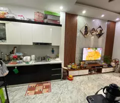 BÁN NHÀ NGUYỄN SƠN – PHÂN LÔ HÀNG KHÔNG – Ô TÔ TRÁNH – 5 TẦNG Ở NGAY