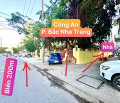 BÁN NHÀ HẺM OTO THÔNG CÁCH BIỂN CHỈ 350m, NGAY CÔNG AN PHƯỜNG BẮC NHA TRANG. ZÁ 5tỷ5.